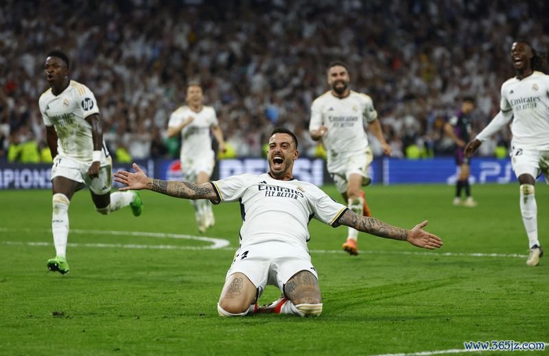 Soccer Football - Champions League - Semi Final - Second Leg - Real Madrid v Bayern Munich - Santiago Bernabeu, Madrid, Spain - May 8, 2024 Real Madrid's Joselu celebrates scoring their second goal REUTERS/Susana Vera